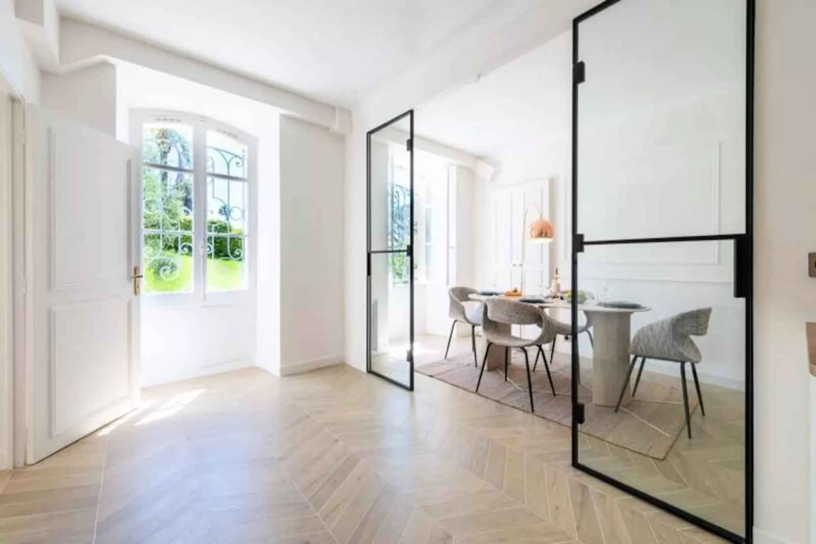 Résidence 4p Bourgeois Rez-de-jardin, Proche Croisette & Plages-Niet-getagd