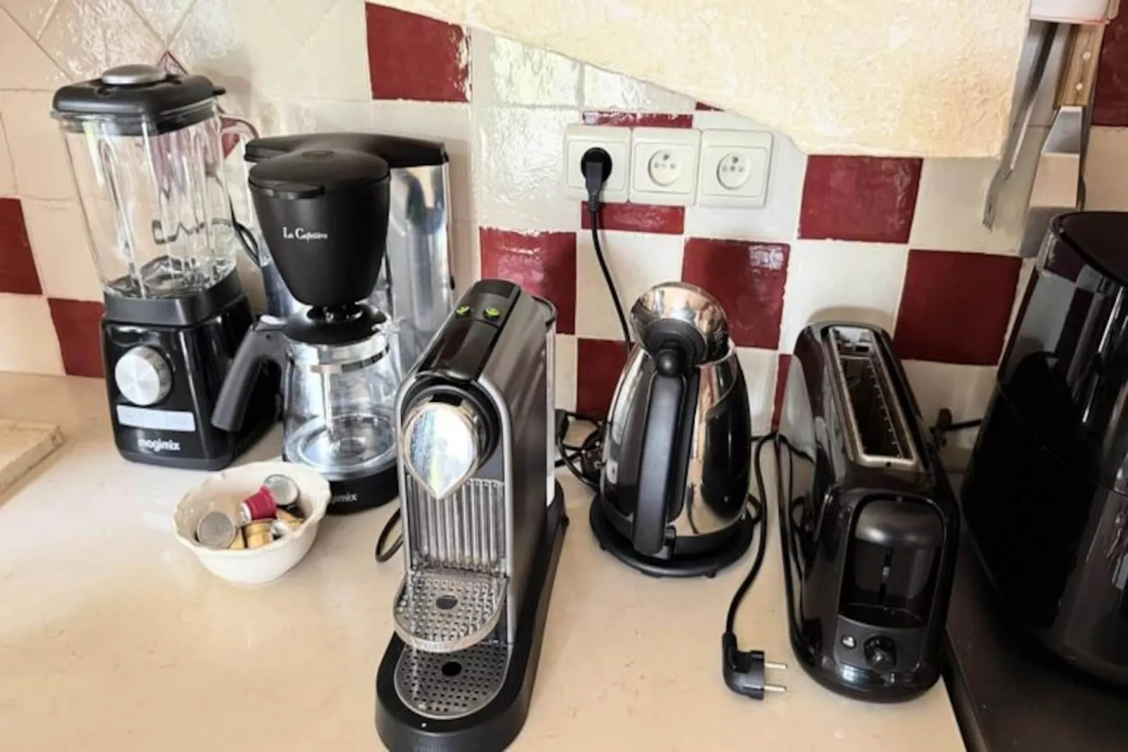 Belle Villa Proven&ccedil;ale Avec Piscine Et Jacuzzi-Niet-getagd