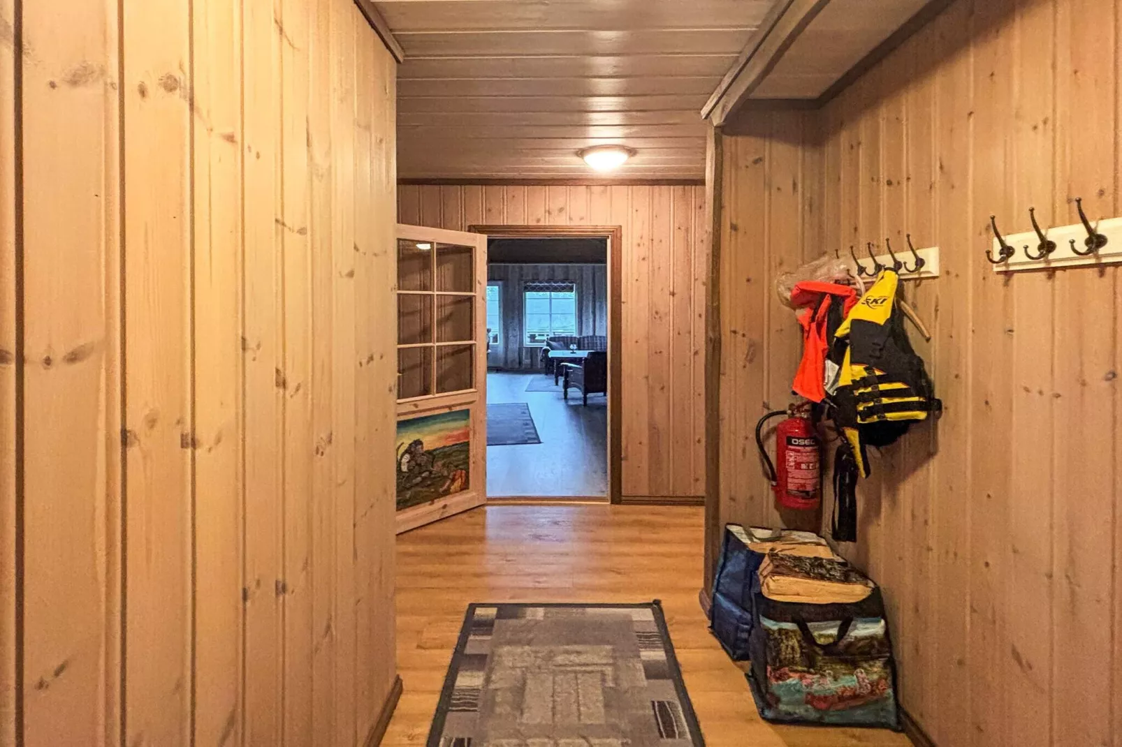 76409 TROLLHYTTA-Binnen