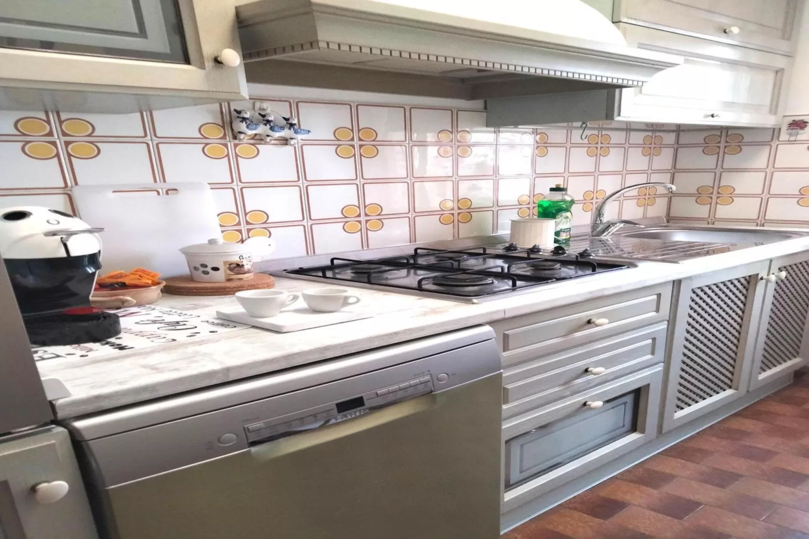 Ferienhaus Fiorenzuola Acacie Montemaggiore con piscina privata-Keuken