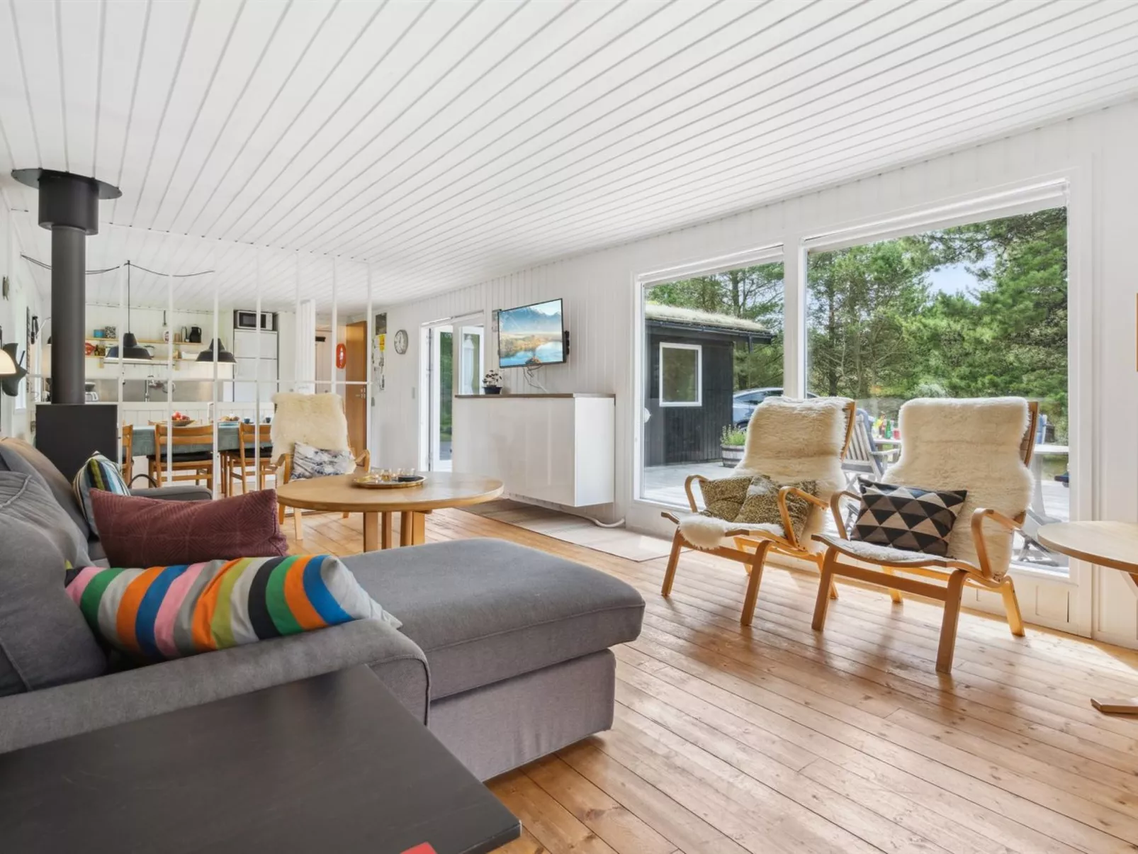 "Elin" - 3km from the sea-Binnen