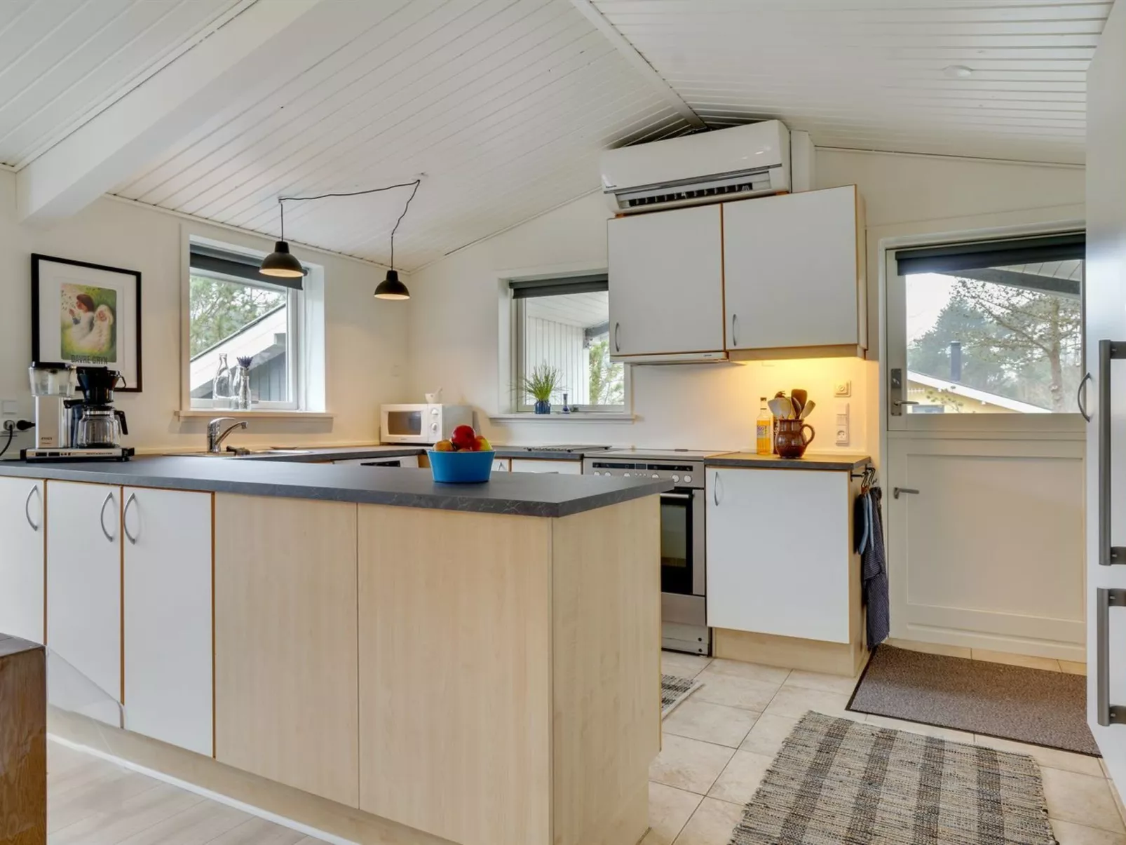 "Ljupka" - 1km from the sea-Binnen