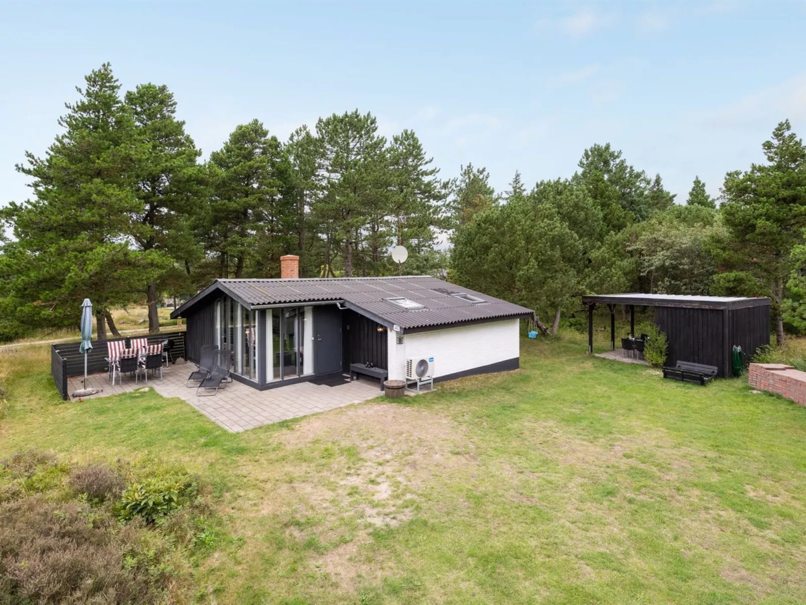 "Saxi" - 2.6km from the sea-Buiten