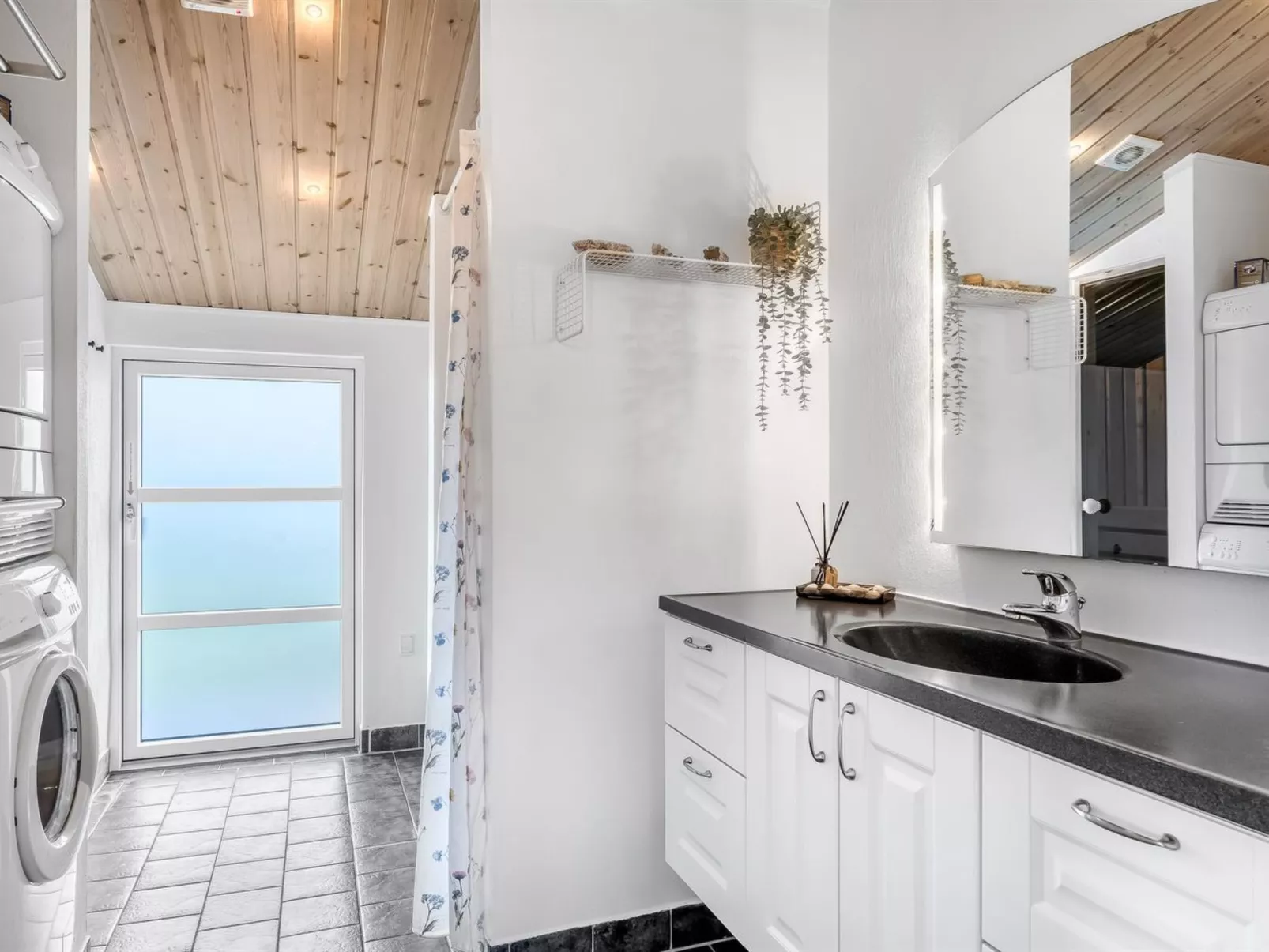 "Selke" - 300m to the fjord-Binnen