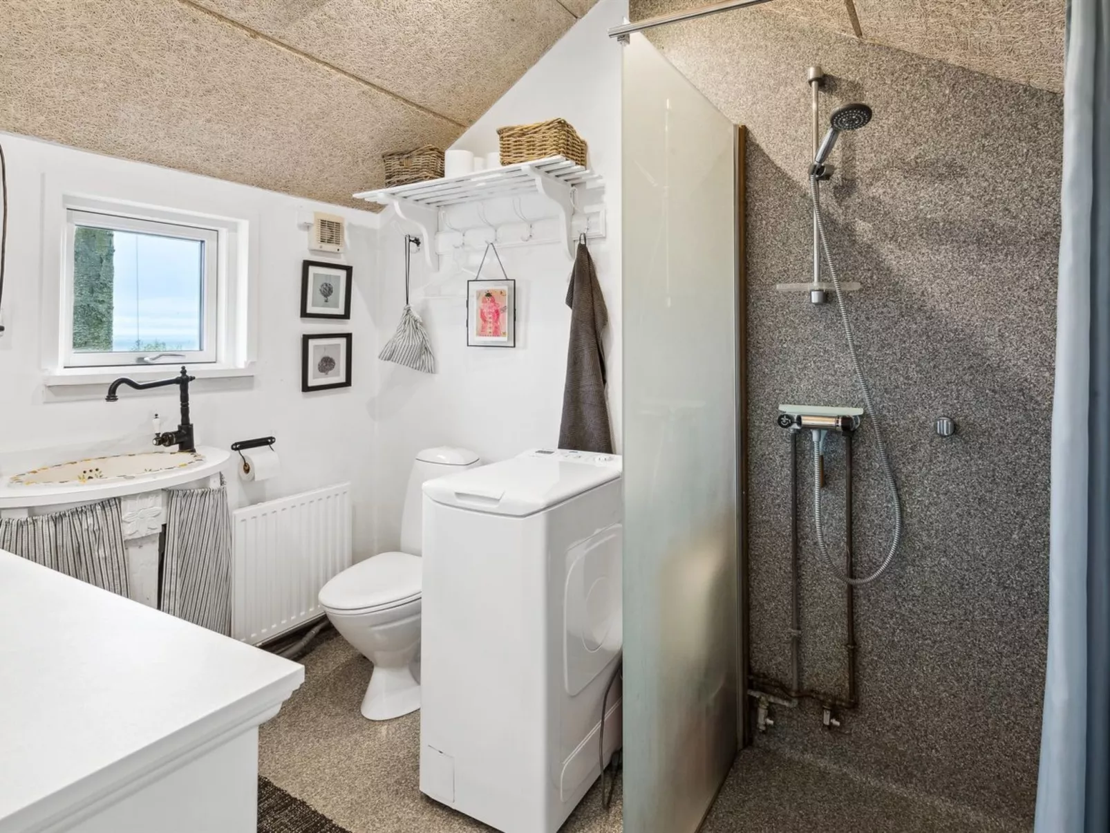 "Fifi" - 10m to the fjord-Binnen