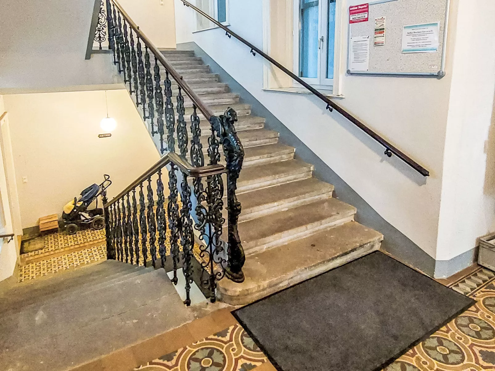 Sobieskiplatz-Binnen