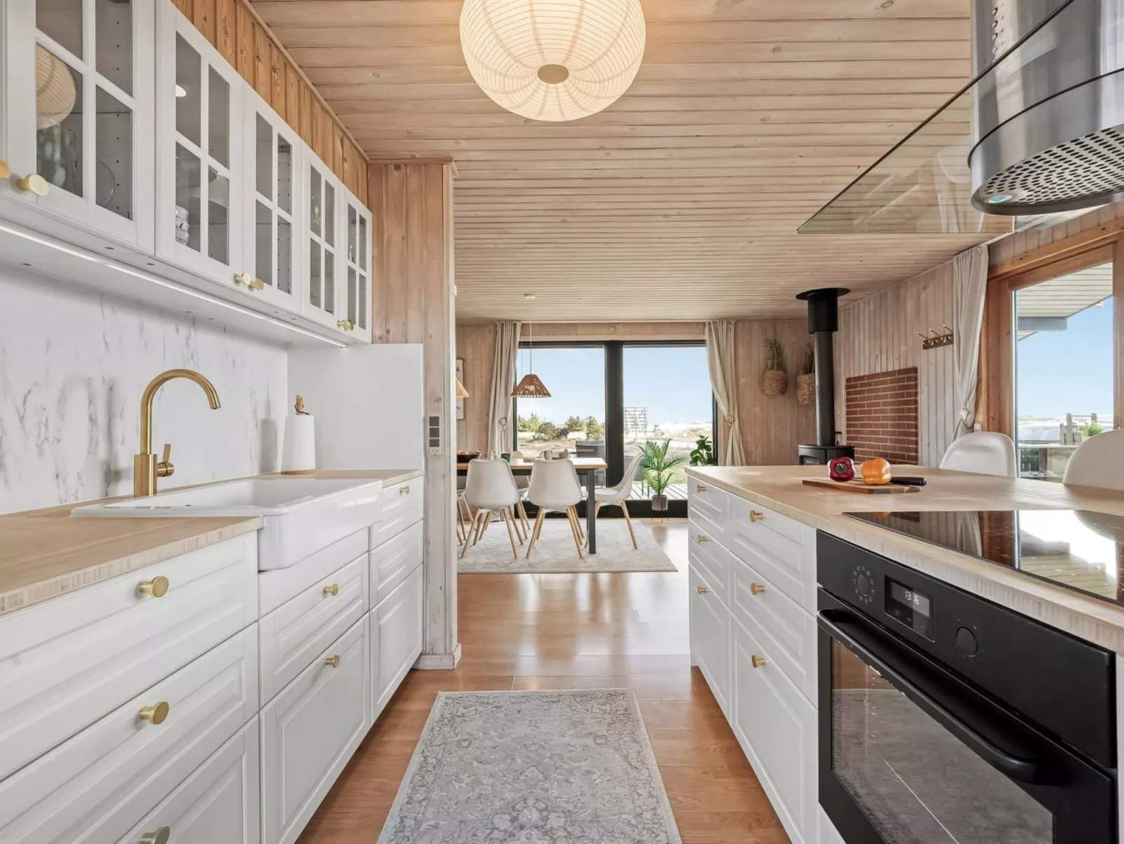 "Brunkil" - 500m from the sea-Binnen