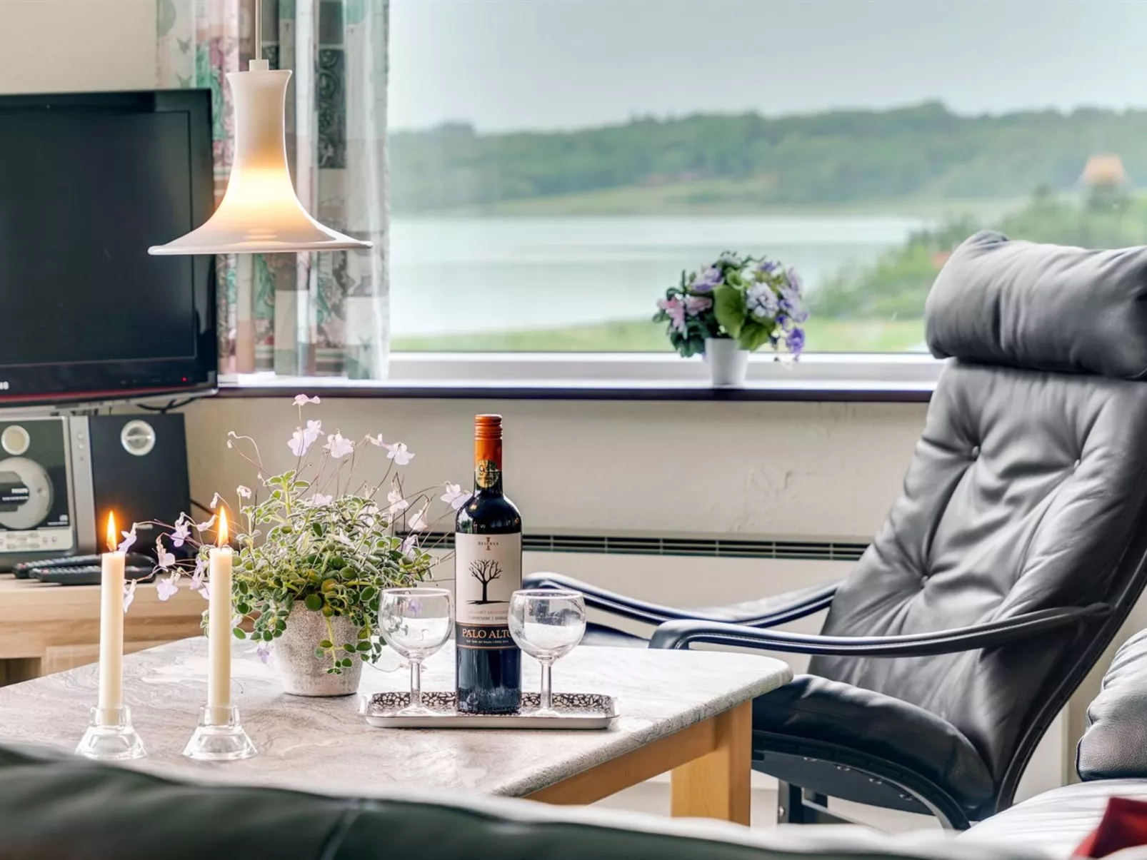 "Ephra" - 250m to the fjord-Binnen