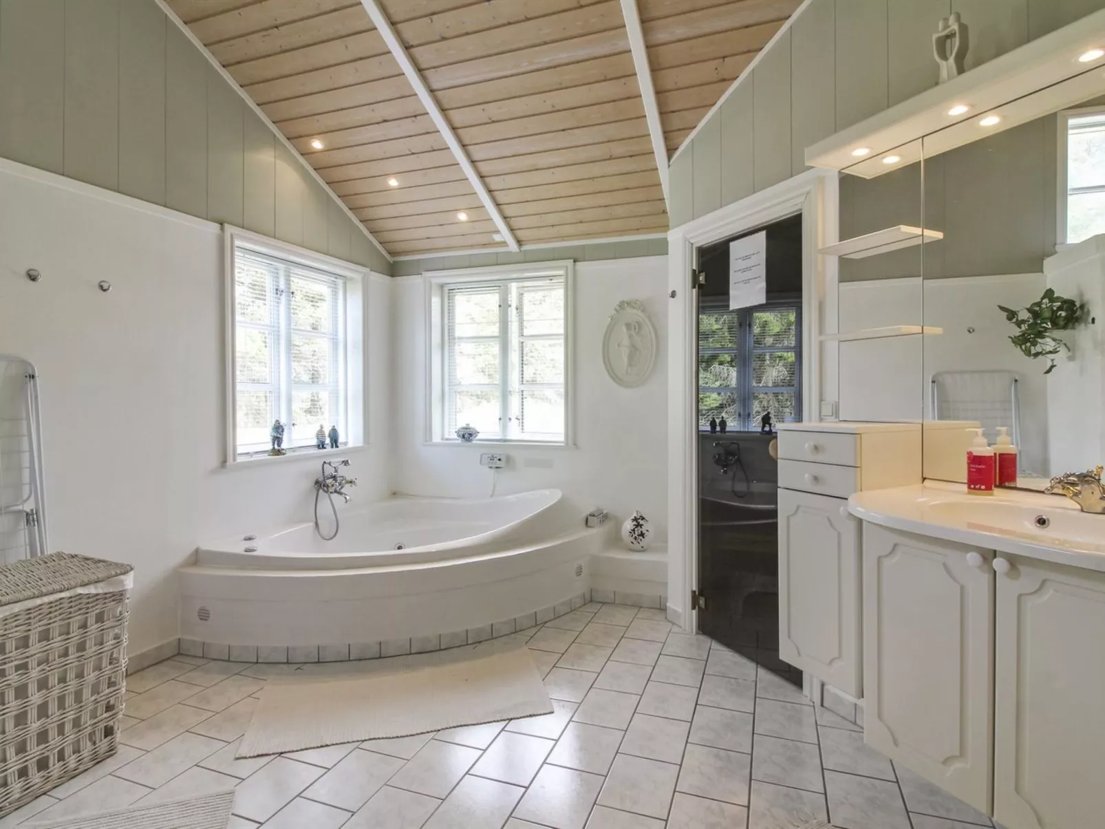 "Jens" - 425m from the sea-Binnen