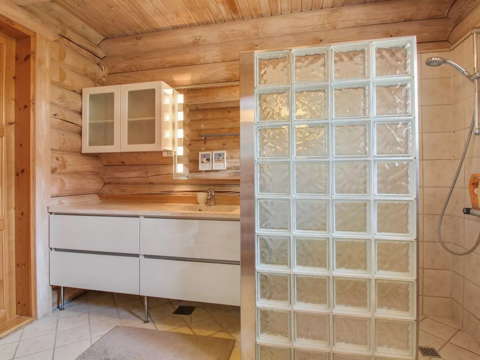 "Salmund" - 600m from the sea-Binnen