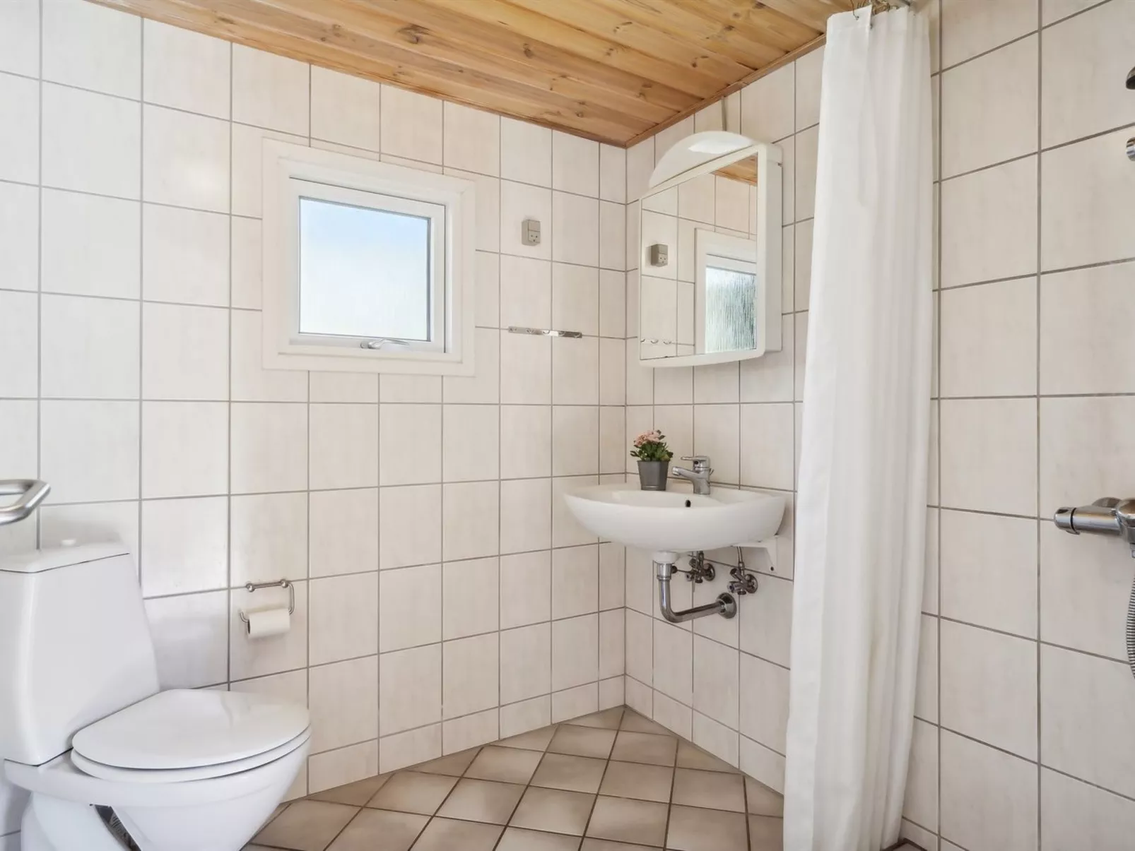 "Apoline" - 5km from the sea-Binnen