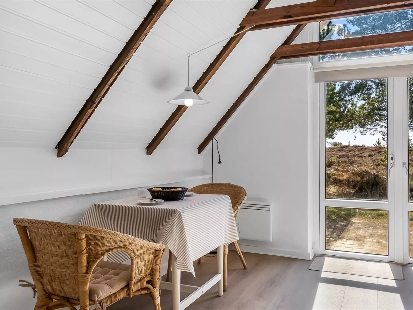 "Ilona" - 2km from the sea-Binnen