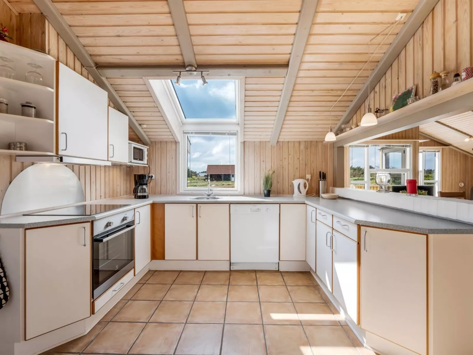 "Skev" - 200m to the fjord-Binnen