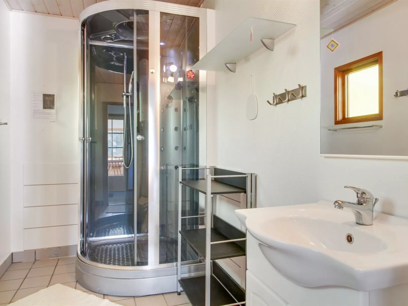 "Botilde" - 1km from the sea-Binnen