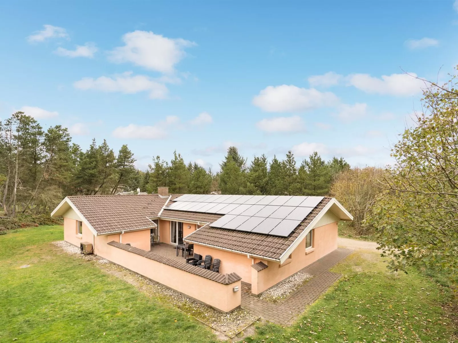 "Vicktoria" - 500m to the fjord-Buiten