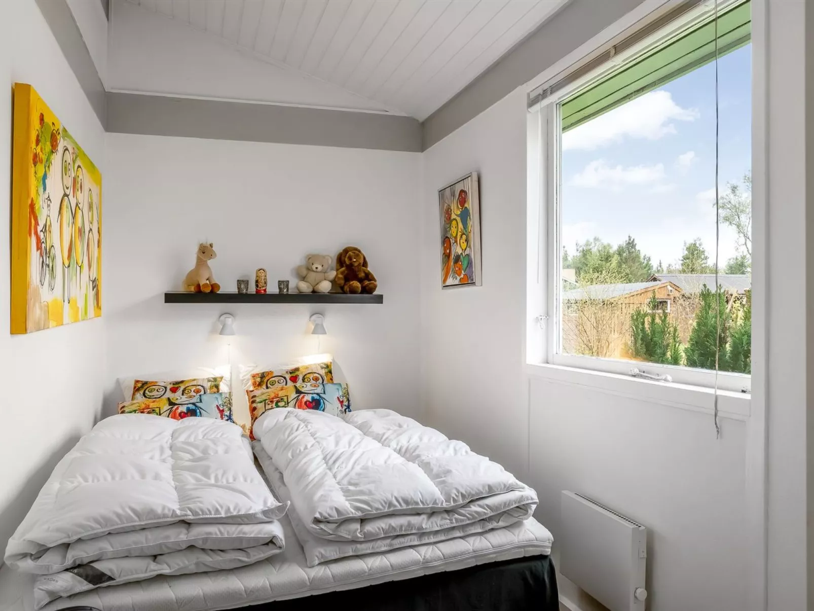 "Clarabelle" - 700m from the sea-Binnen