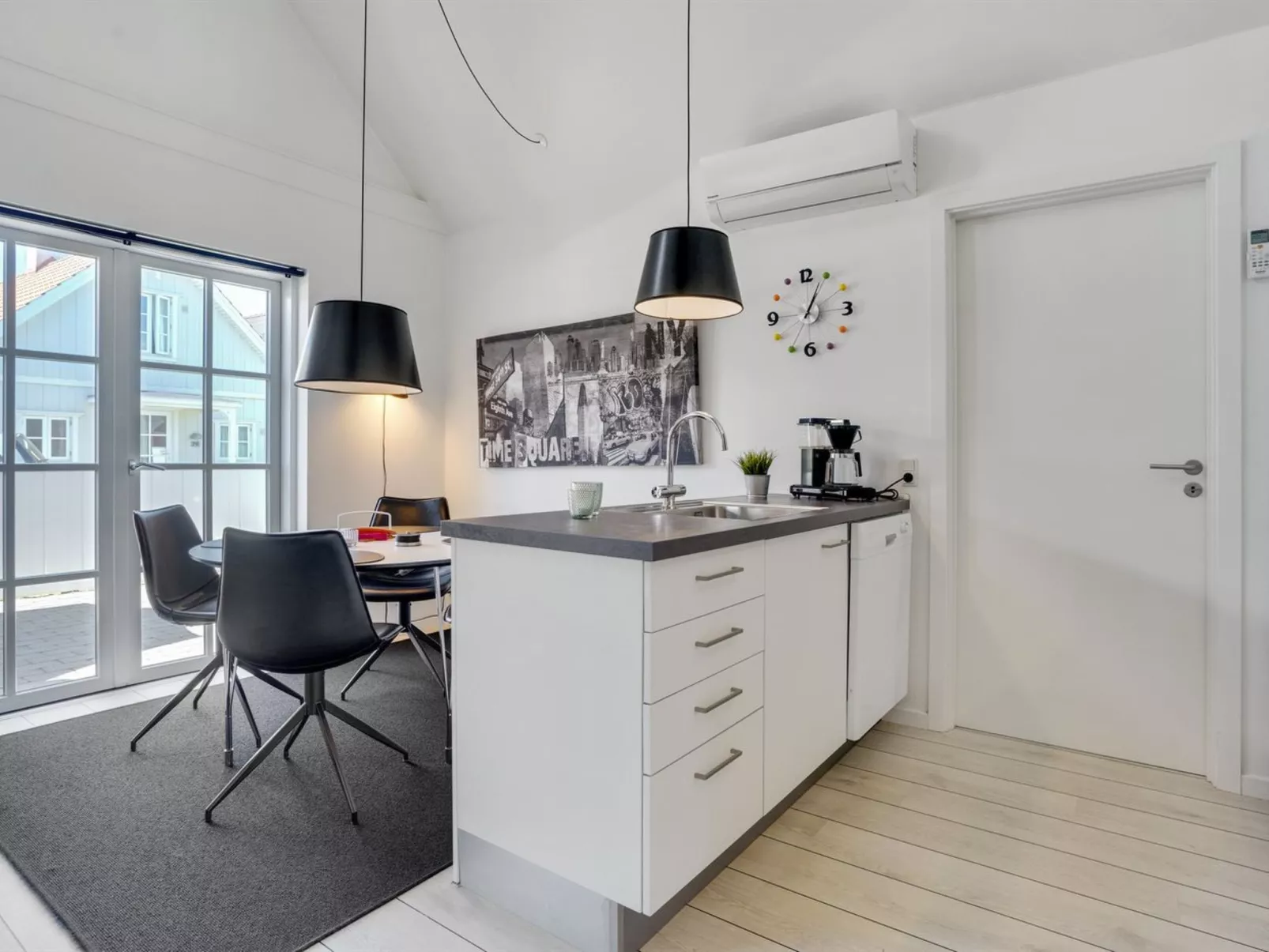 "Todorka" - 800m from the sea-Binnen