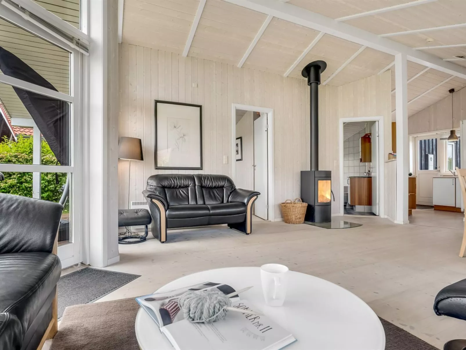 "Birtir" - 1.2km from the sea-Binnen