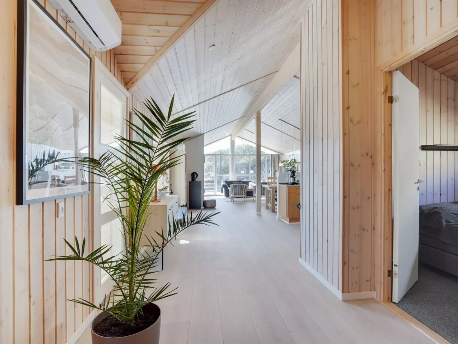 "Wilke" -  from the sea-Binnen