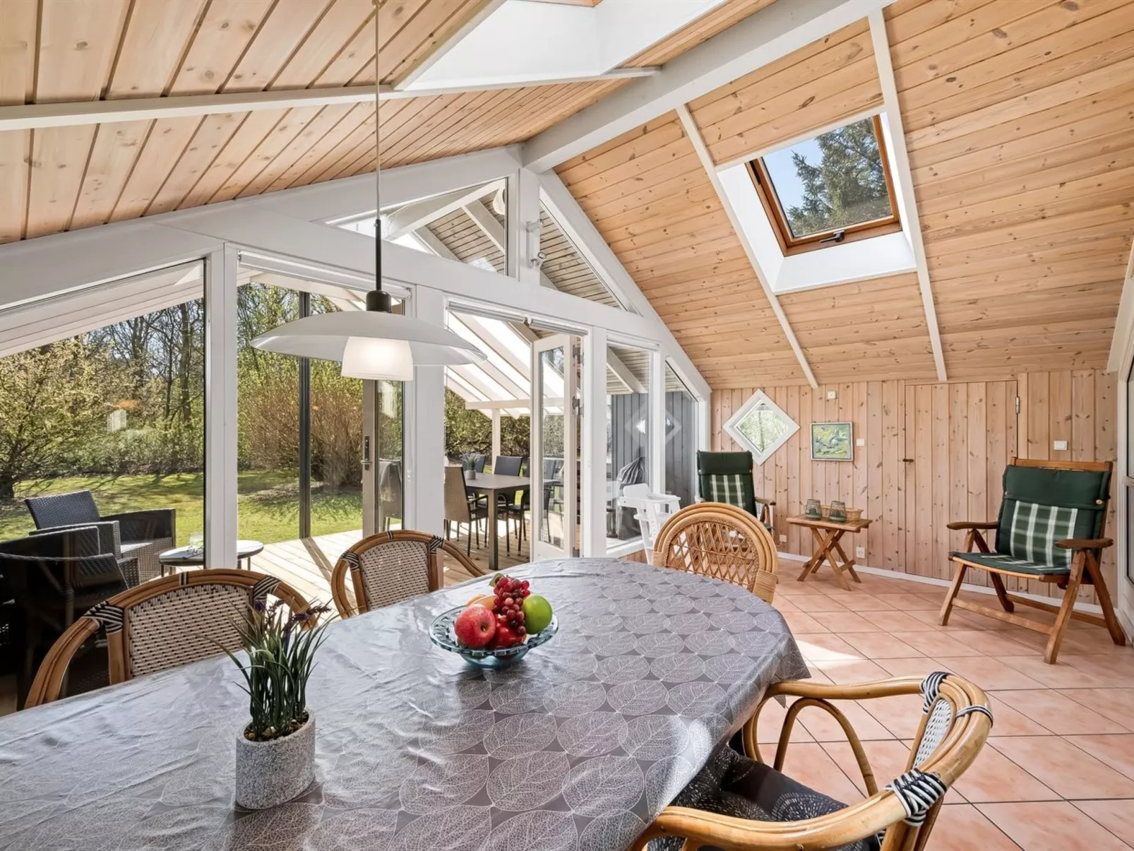 "Snefrid" - 12km from the sea-Binnen