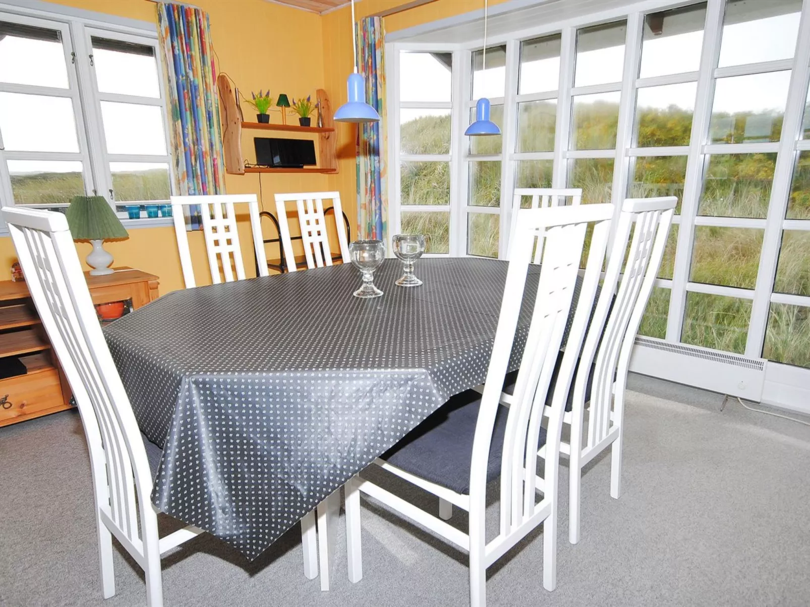 "Katha" -  from the sea-Binnen