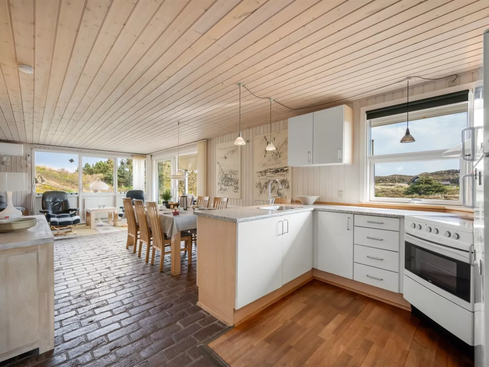 "Sutere" - 200m to the fjord-Binnen