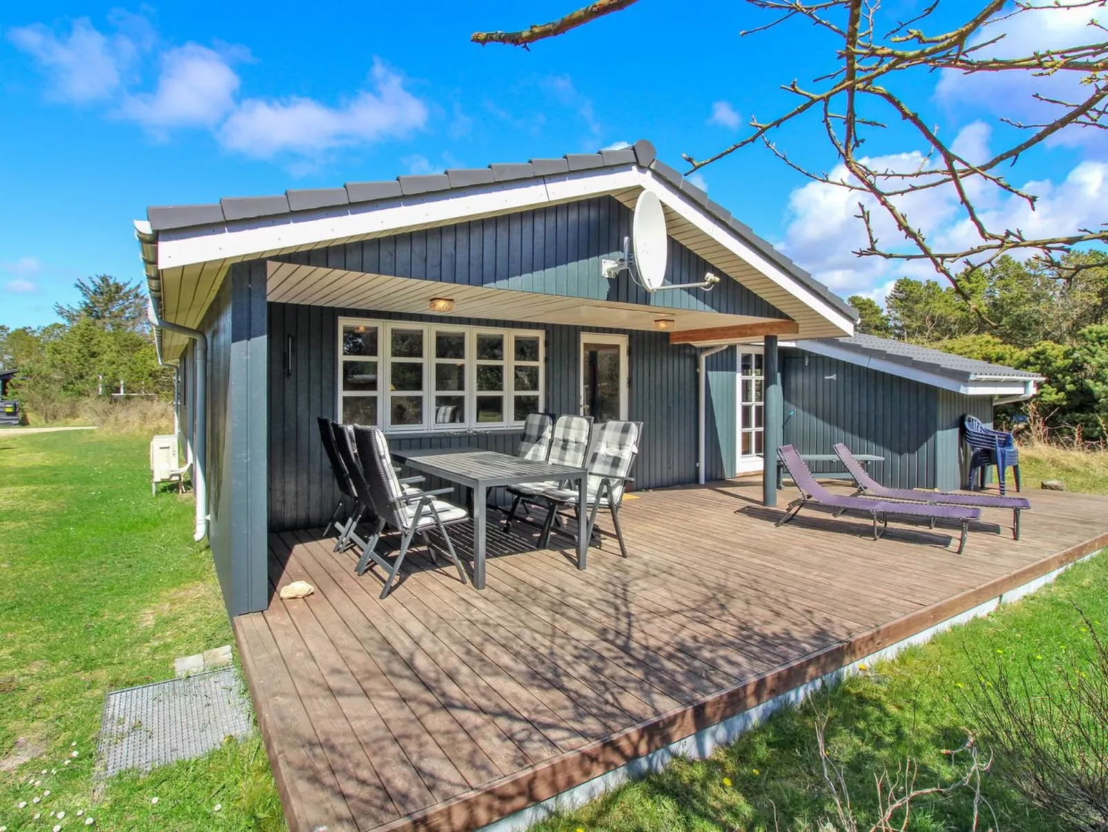 "Marja" - 1.3km from the sea-Buiten