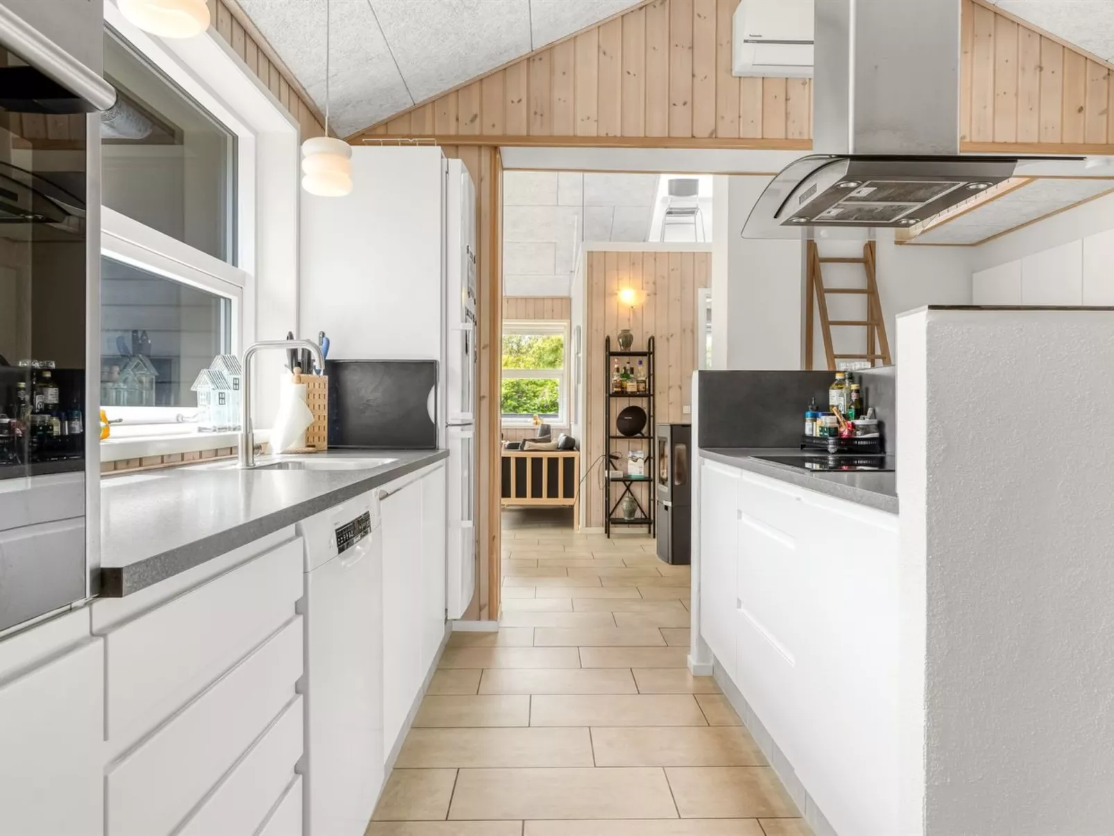 "Alfuin" - 500m from the sea-Binnen