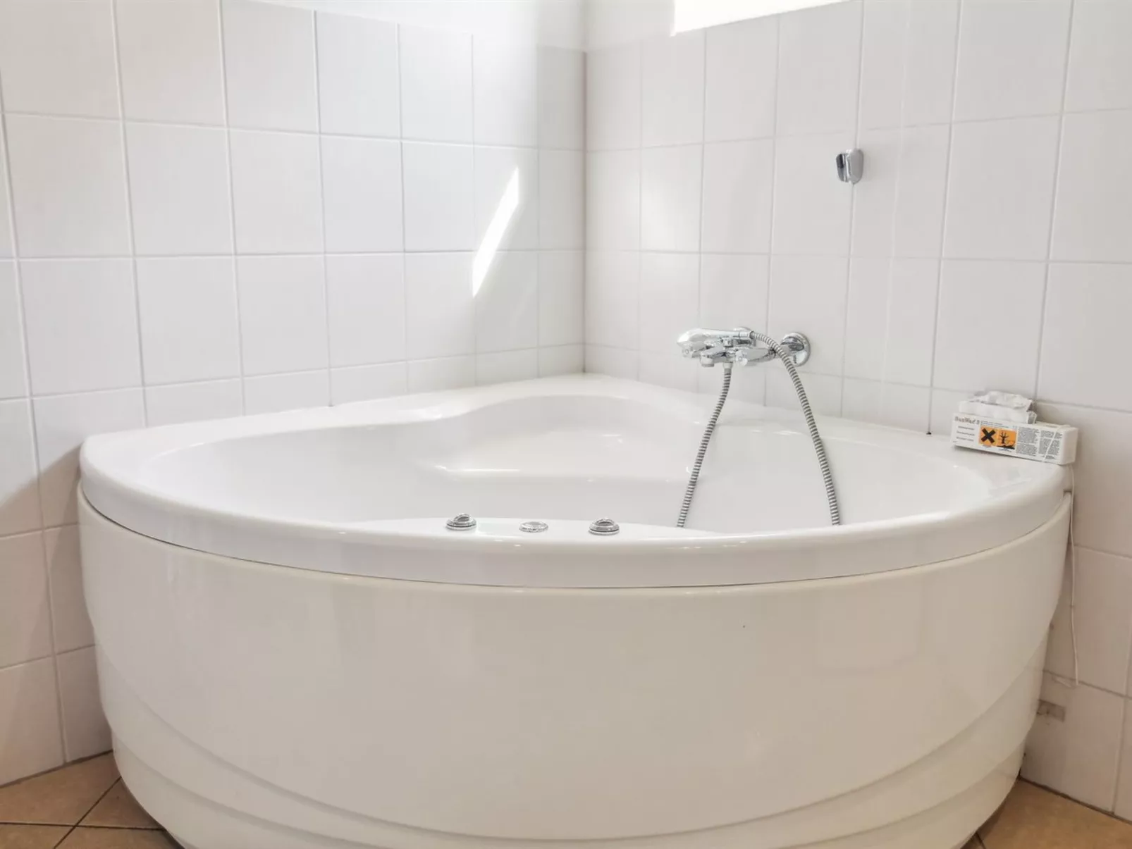 "Rea" - 5km from the sea-Binnen