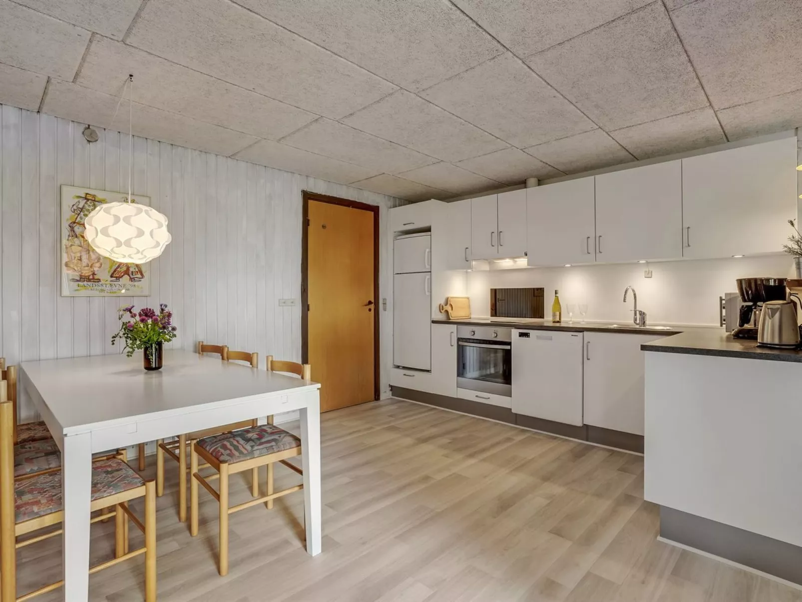 "Chumani" - 900m from the sea-Binnen