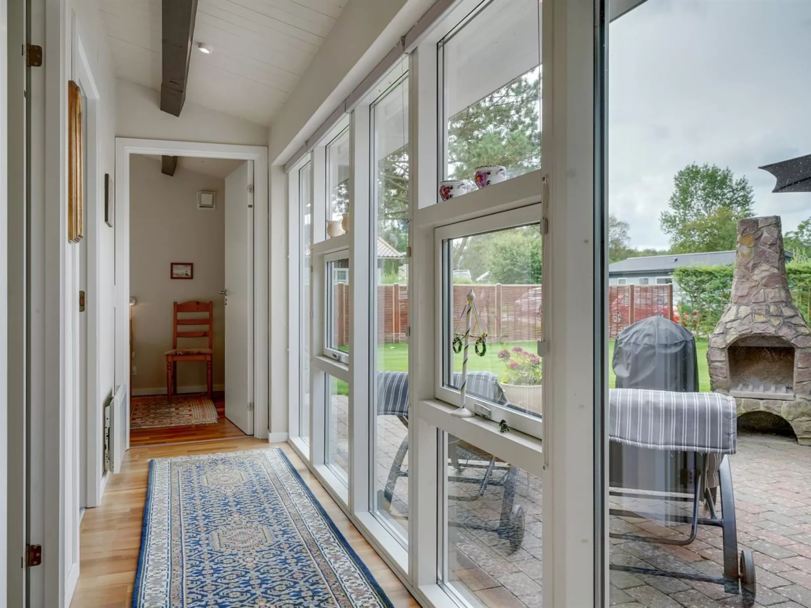 "Gull" - 150m from the sea-Binnen