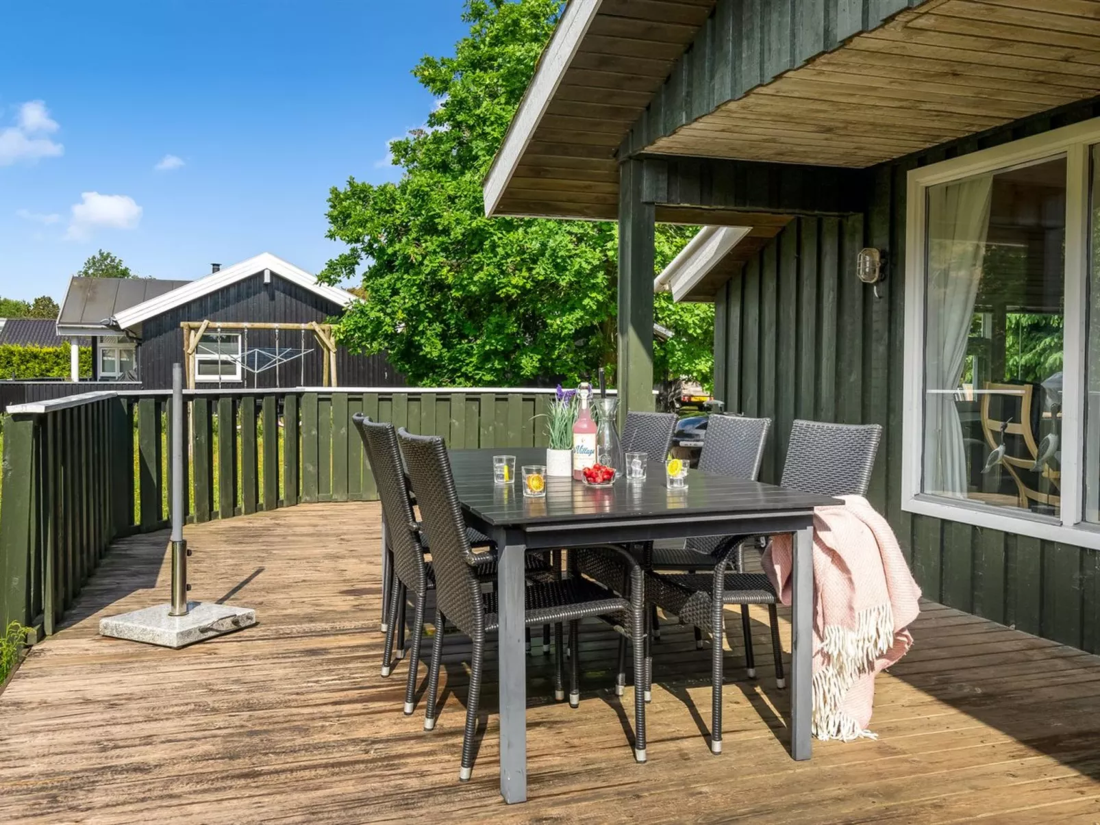 "Myrna" - 300m from the sea-Buiten