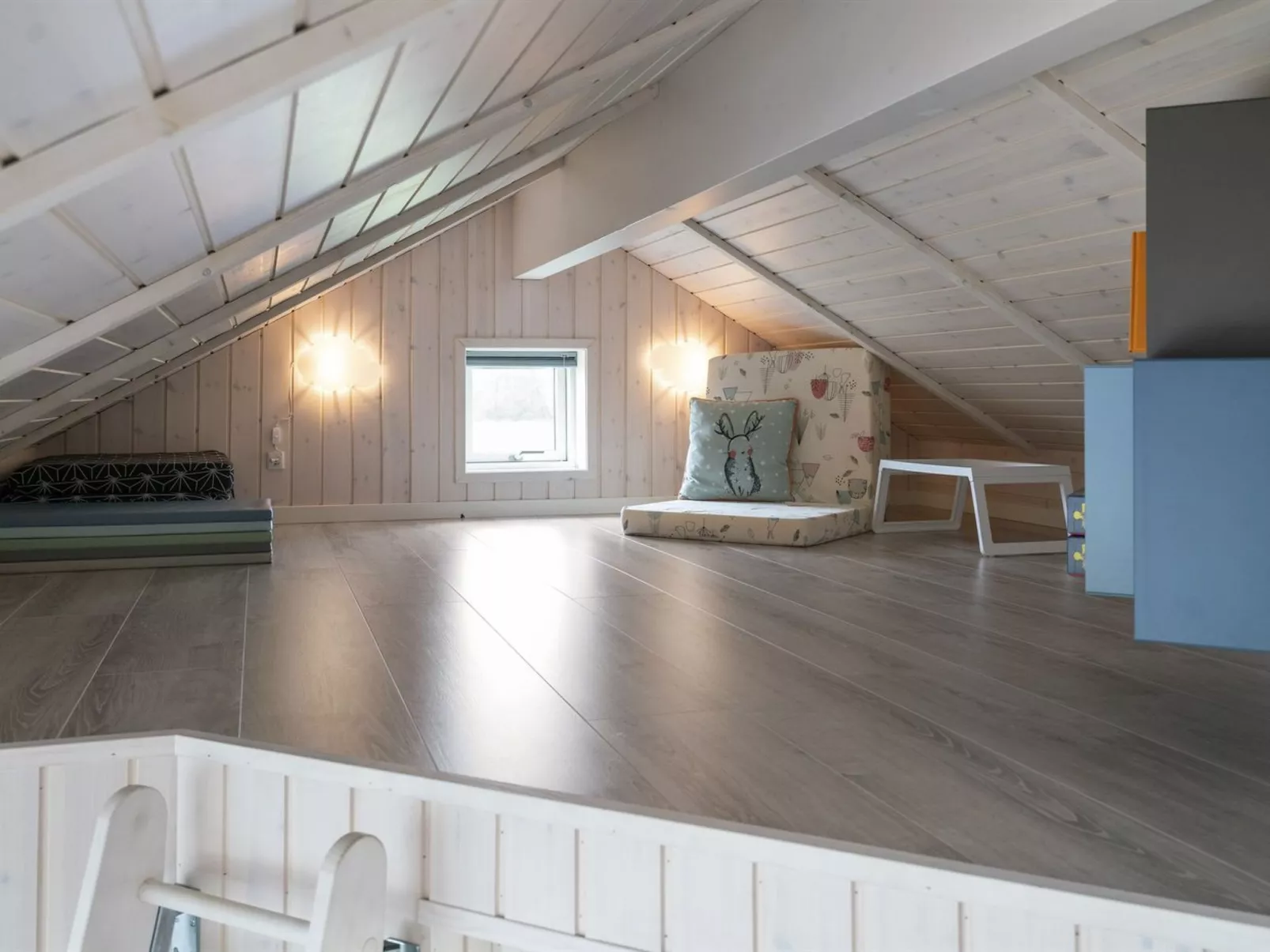 "Ina" - 1.2km from the sea-Binnen