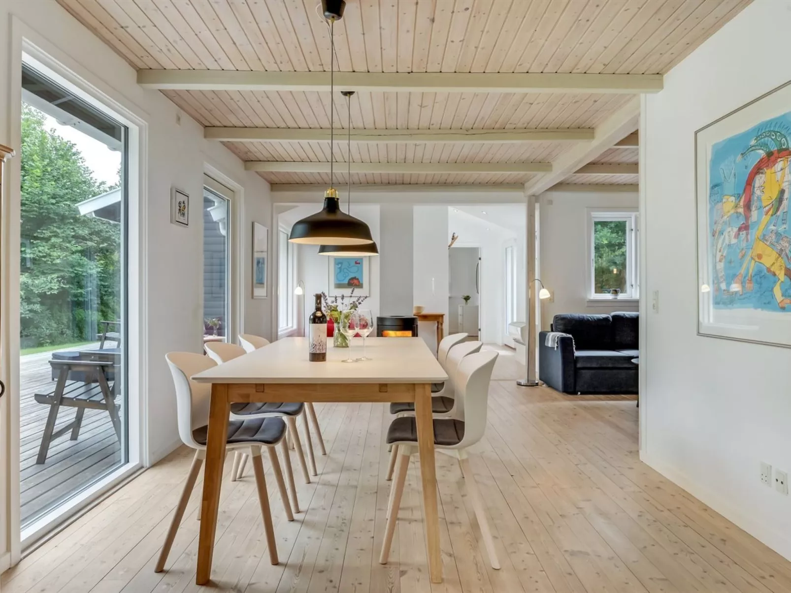 "Sverkel" - 700m from the sea-Binnen