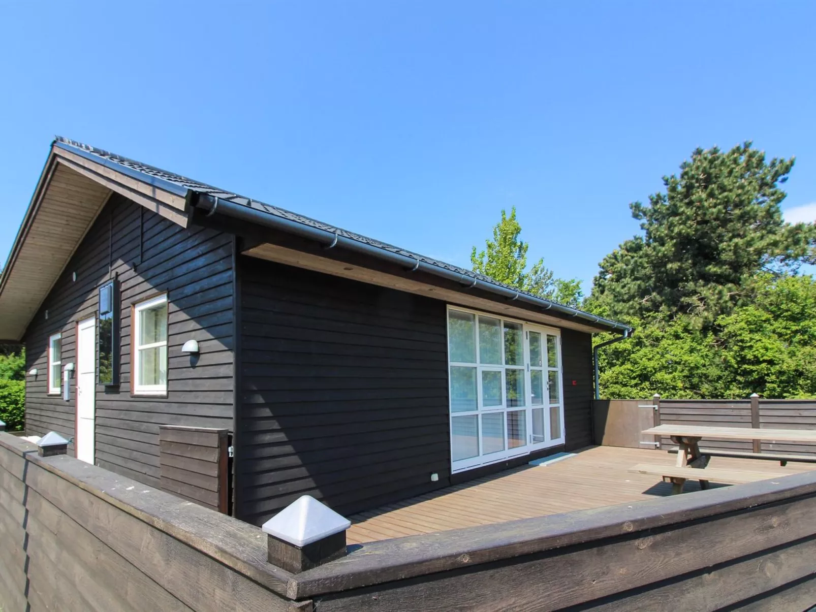 "Hagen" - 250m from the sea-Buiten