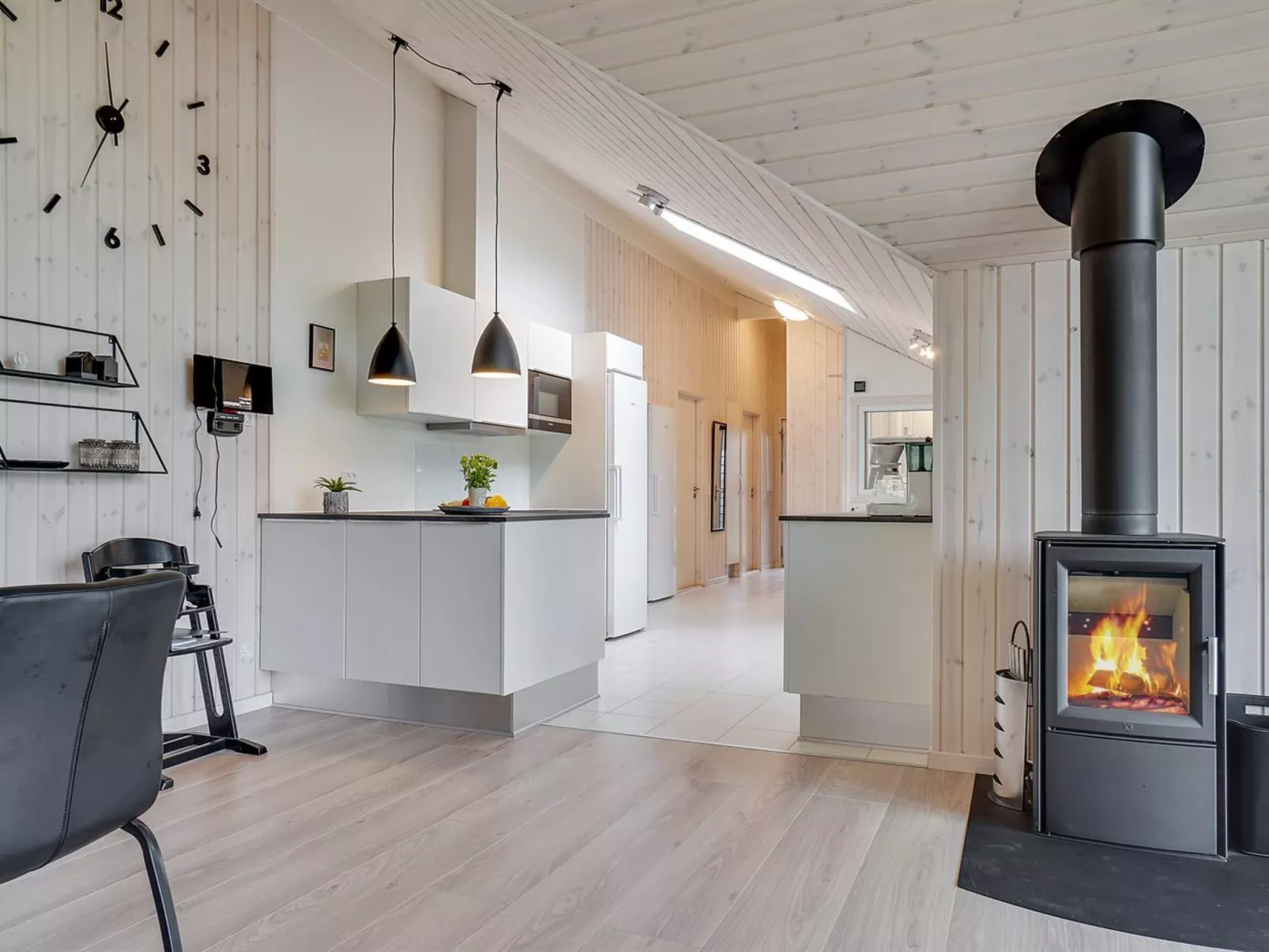 "Vara" - 800m from the sea-Binnen