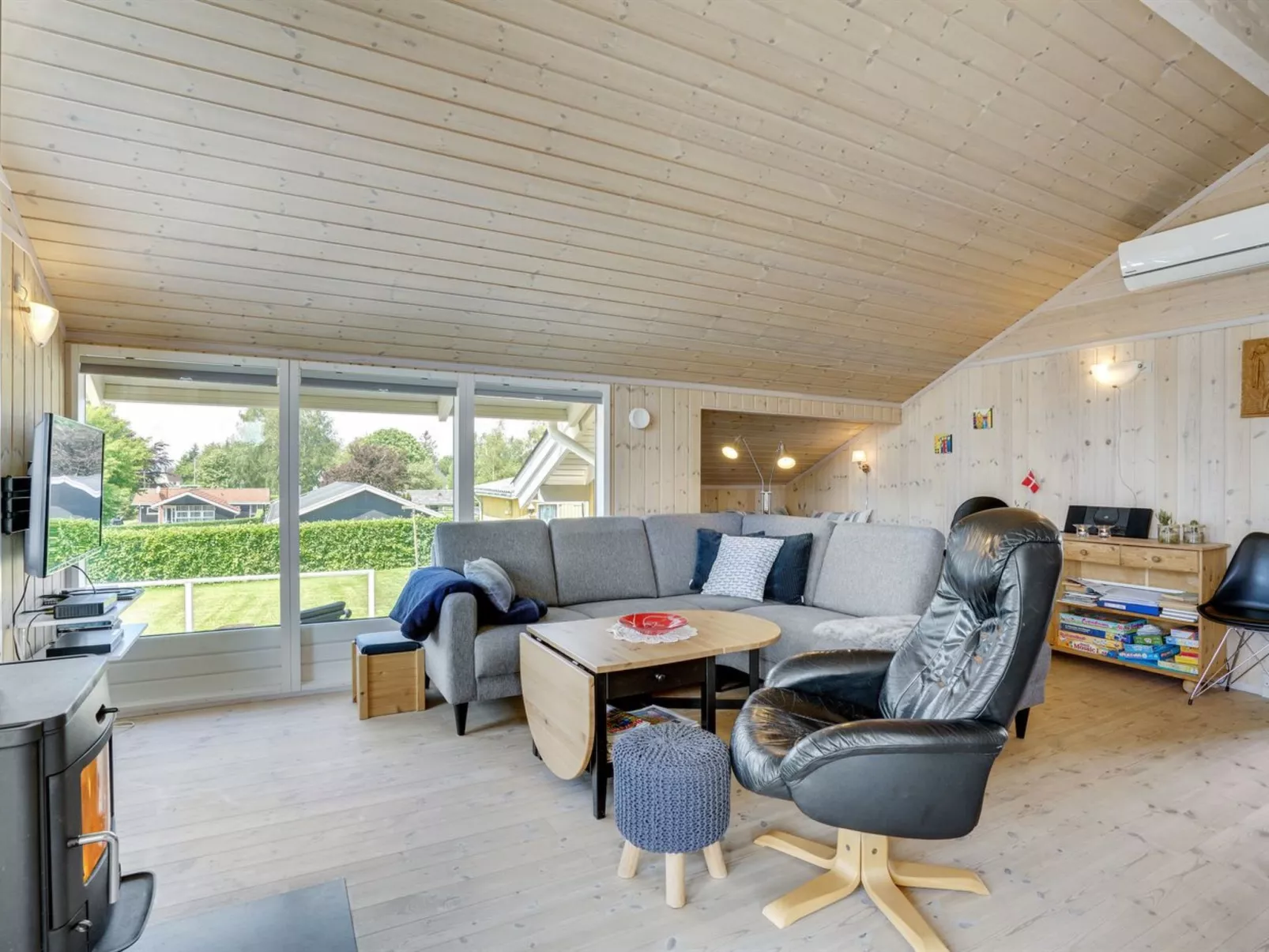 "Albantine" - 150m from the sea-Binnen