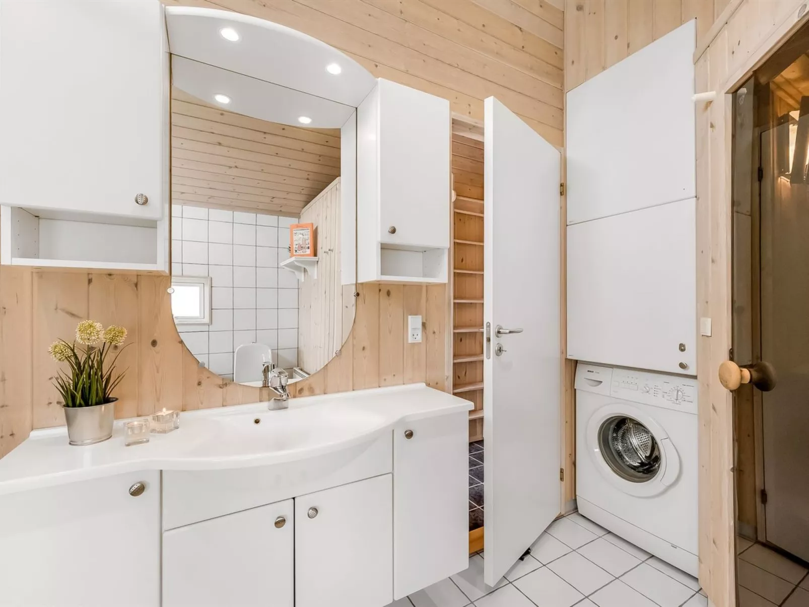 "Lucio" - 350m to the fjord-Binnen