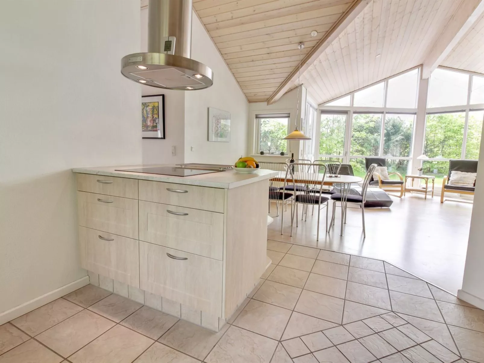 "Valentin" - 400m to the fjord-Binnen