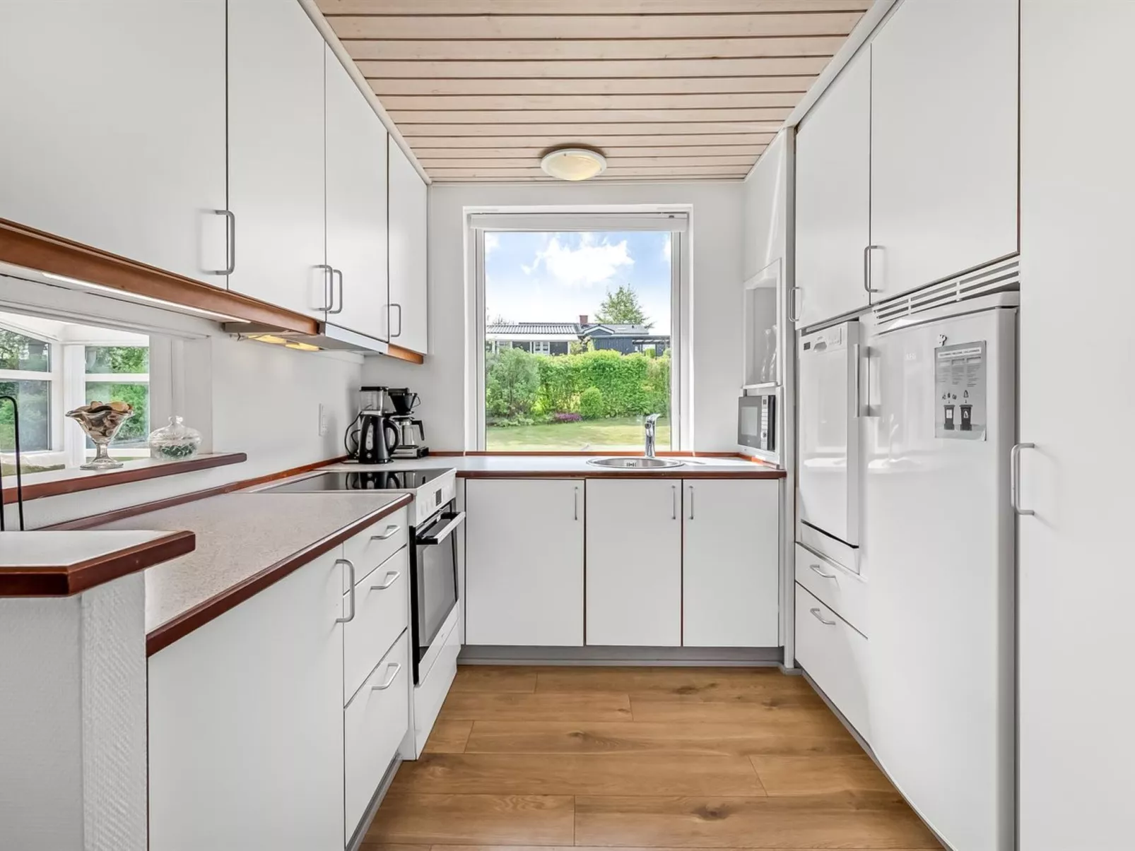 "Teija" - 300m from the sea-Binnen