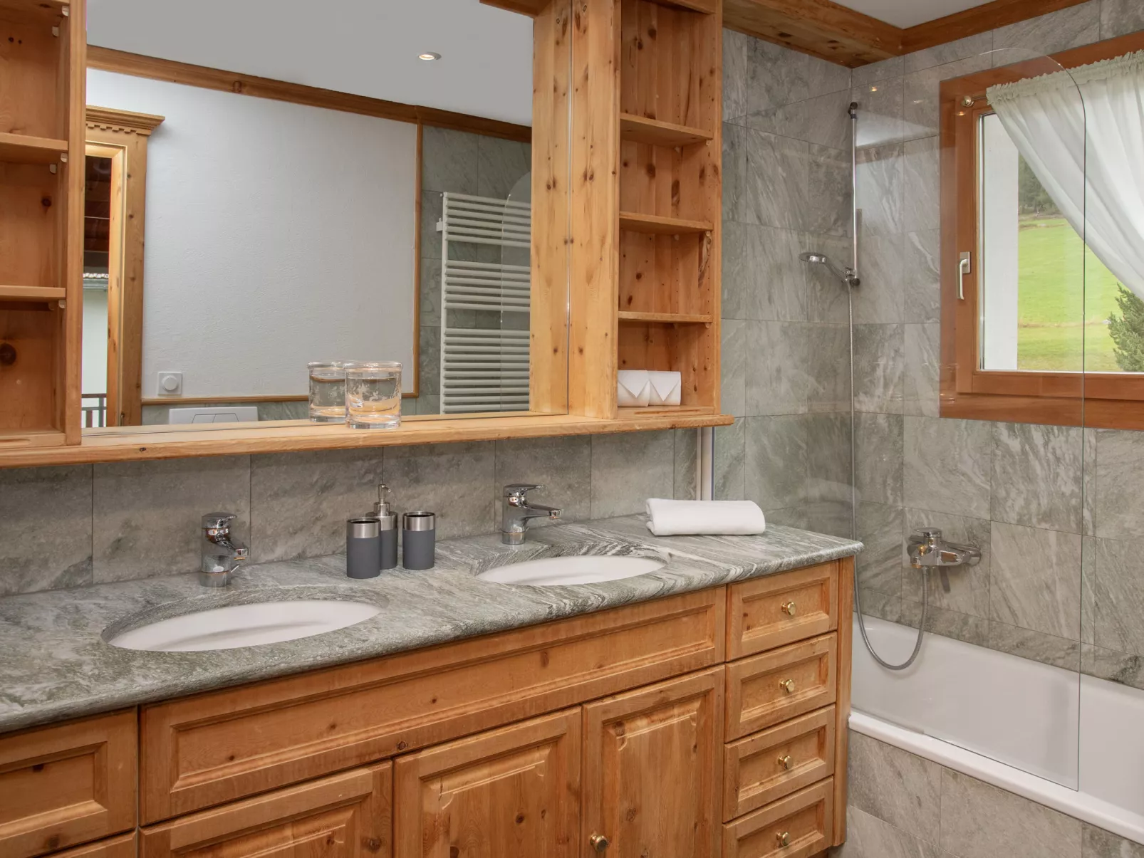 Chesa Vadret 12-Binnen