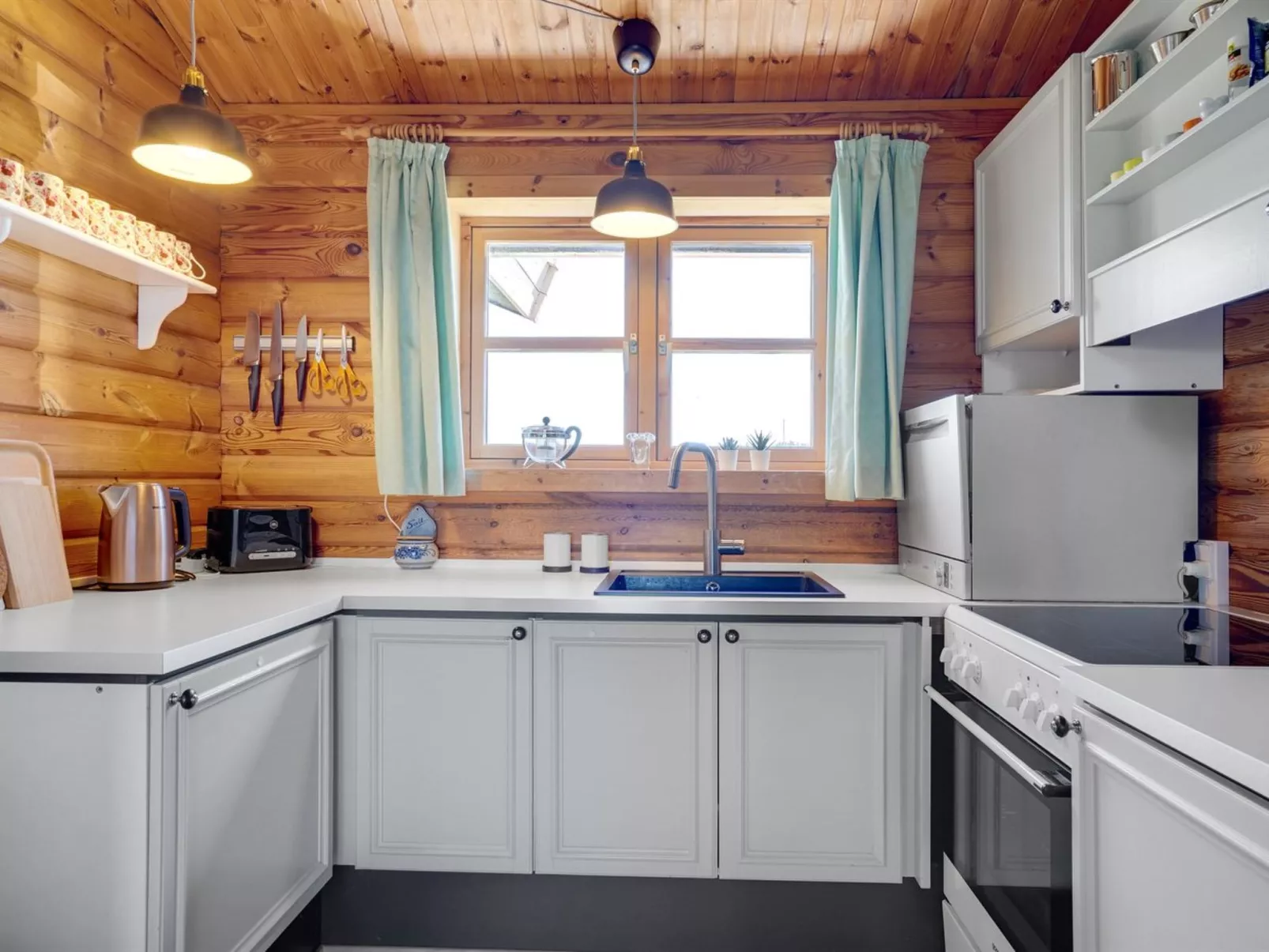 "Elea" - 394m from the sea-Binnen