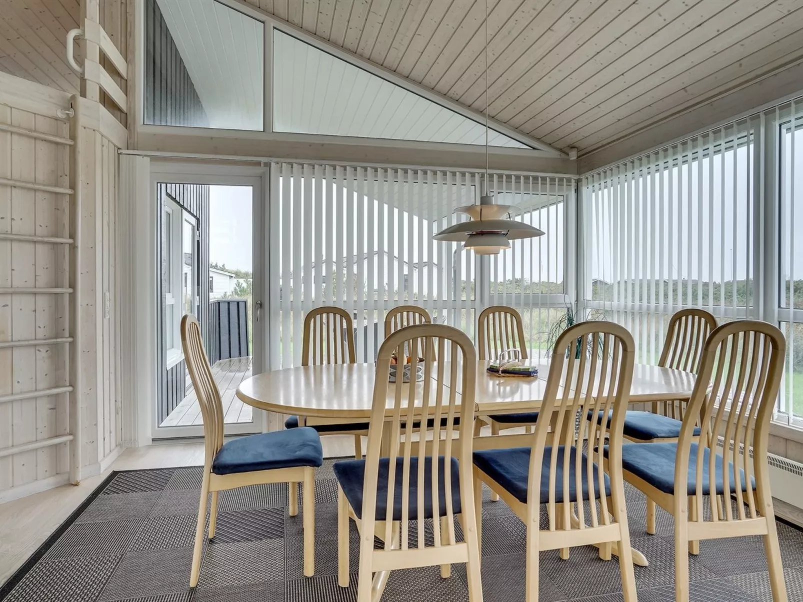 "Joella" - 200m from the sea-Binnen