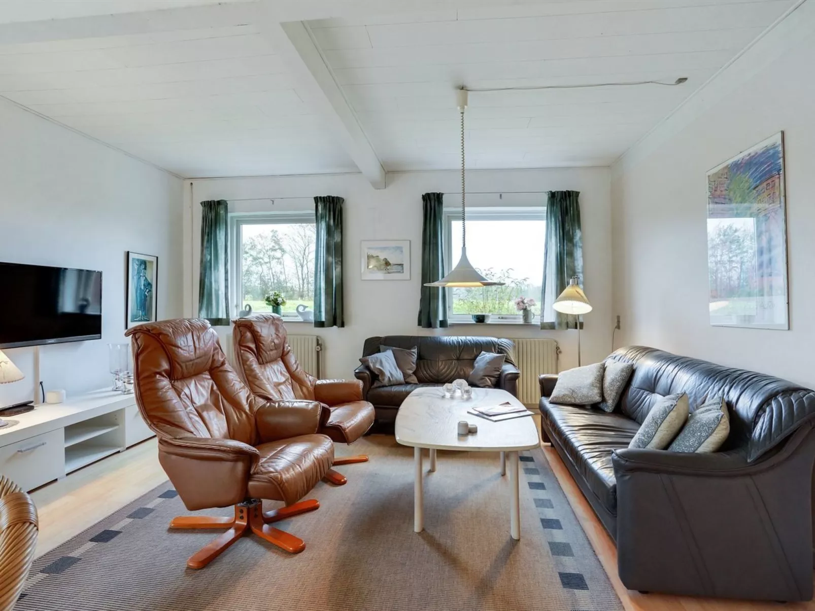 "Vogn" - 500m to the fjord-Binnen