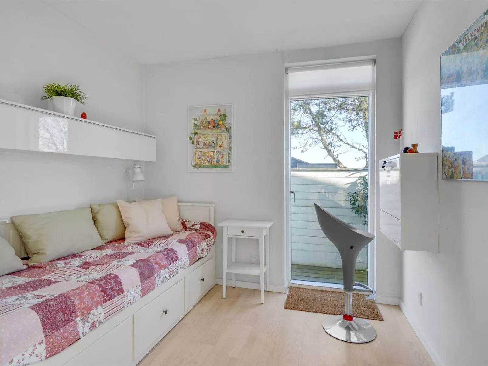 "Biorn" - 70m from the sea-Binnen