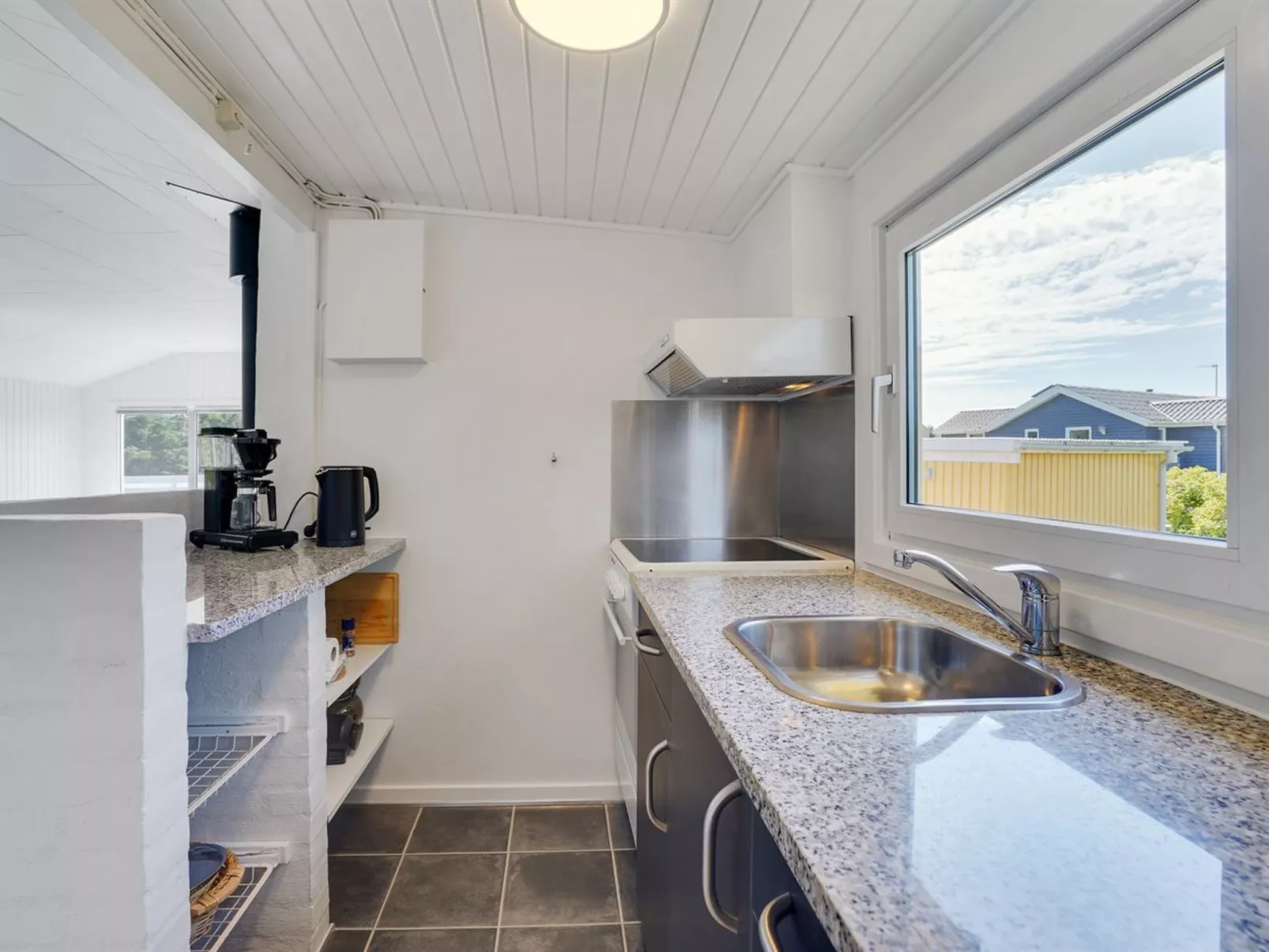 "Kanerva" - 350m from the sea-Binnen