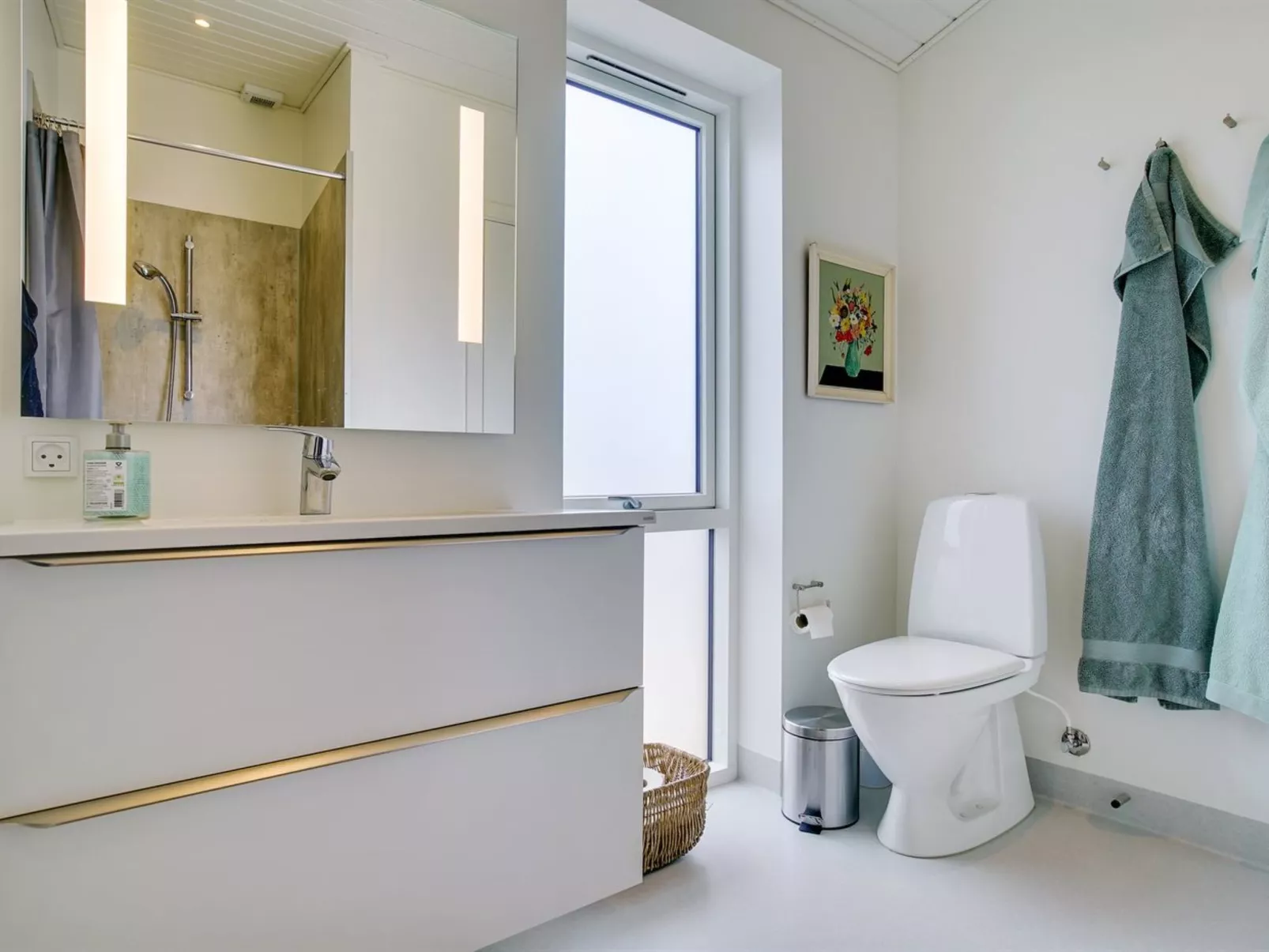 "Gjorgje" - 100m from the sea-Binnen