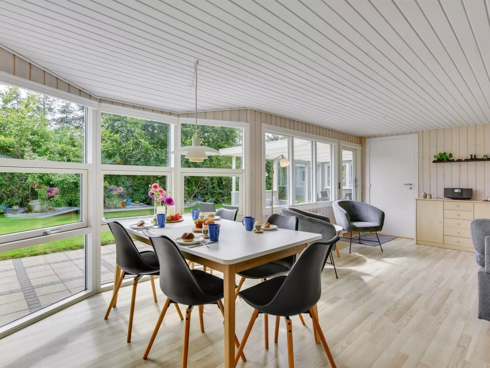 "Anabella" - 400m to the fjord-Binnen