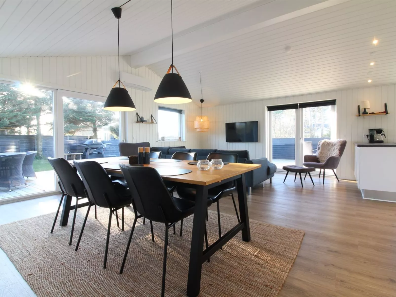 "Kamp" - 700m from the sea-Binnen