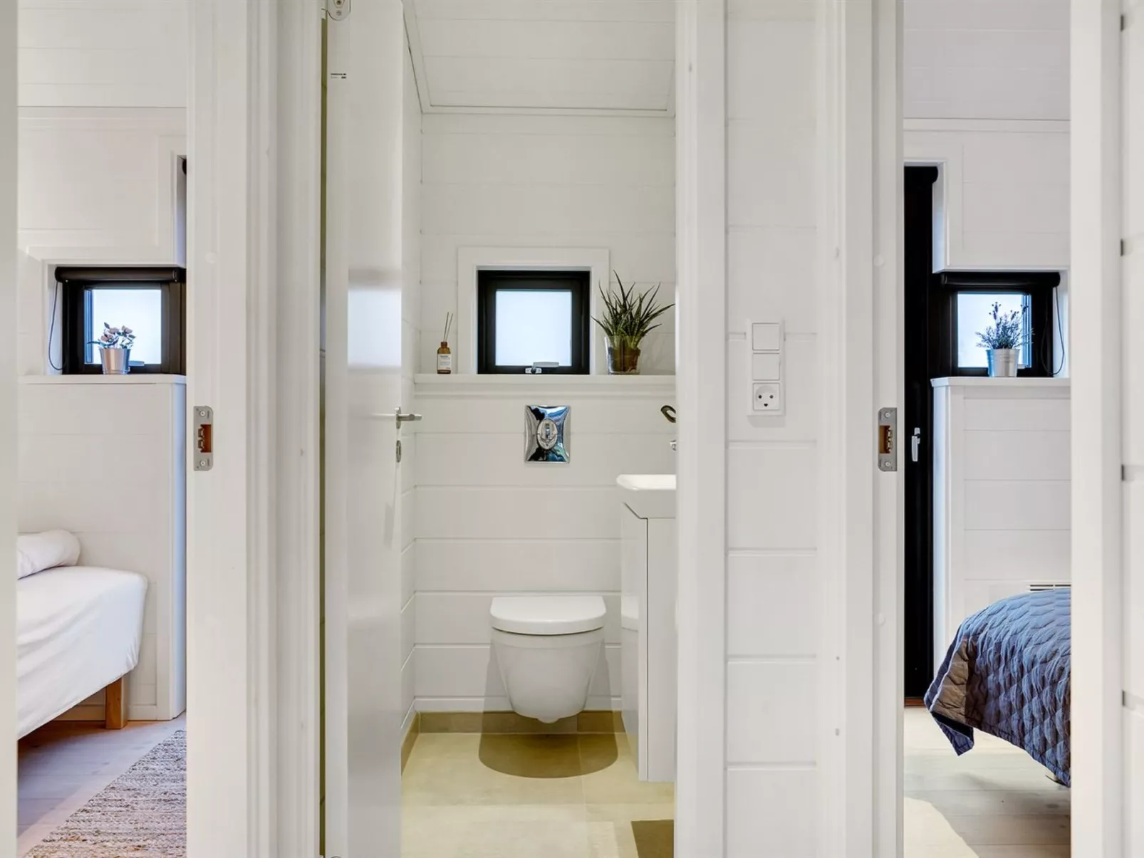 "Kjell" - 100m from the sea-Binnen